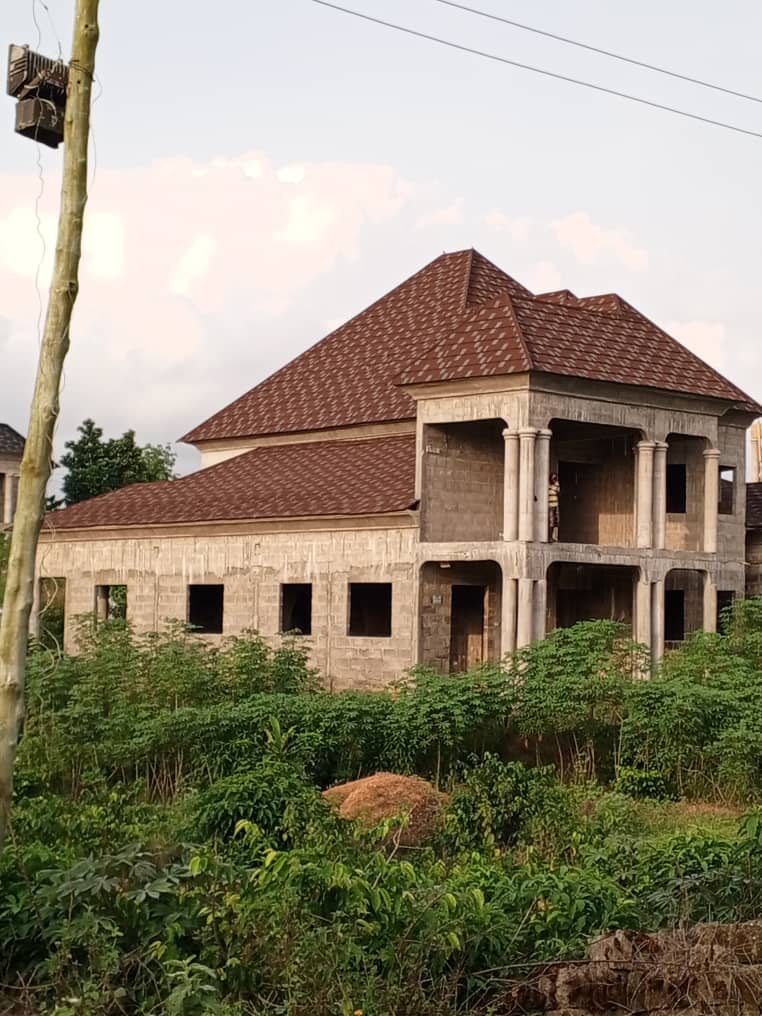 Roofing & Construction